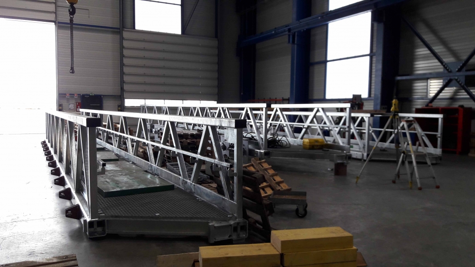 PHOTO N°6 - FABRICATION PASSERELLE.jpg